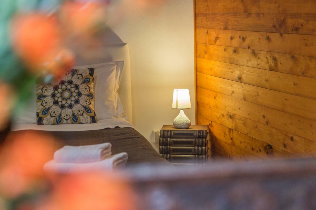 Le Terrazze Di Pirandello Bed & Breakfast อากริเจนโต ภายนอก รูปภาพ