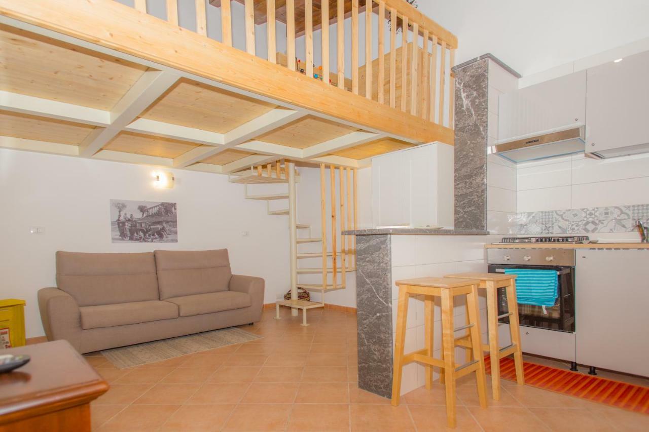 Le Terrazze Di Pirandello Bed & Breakfast อากริเจนโต ภายนอก รูปภาพ